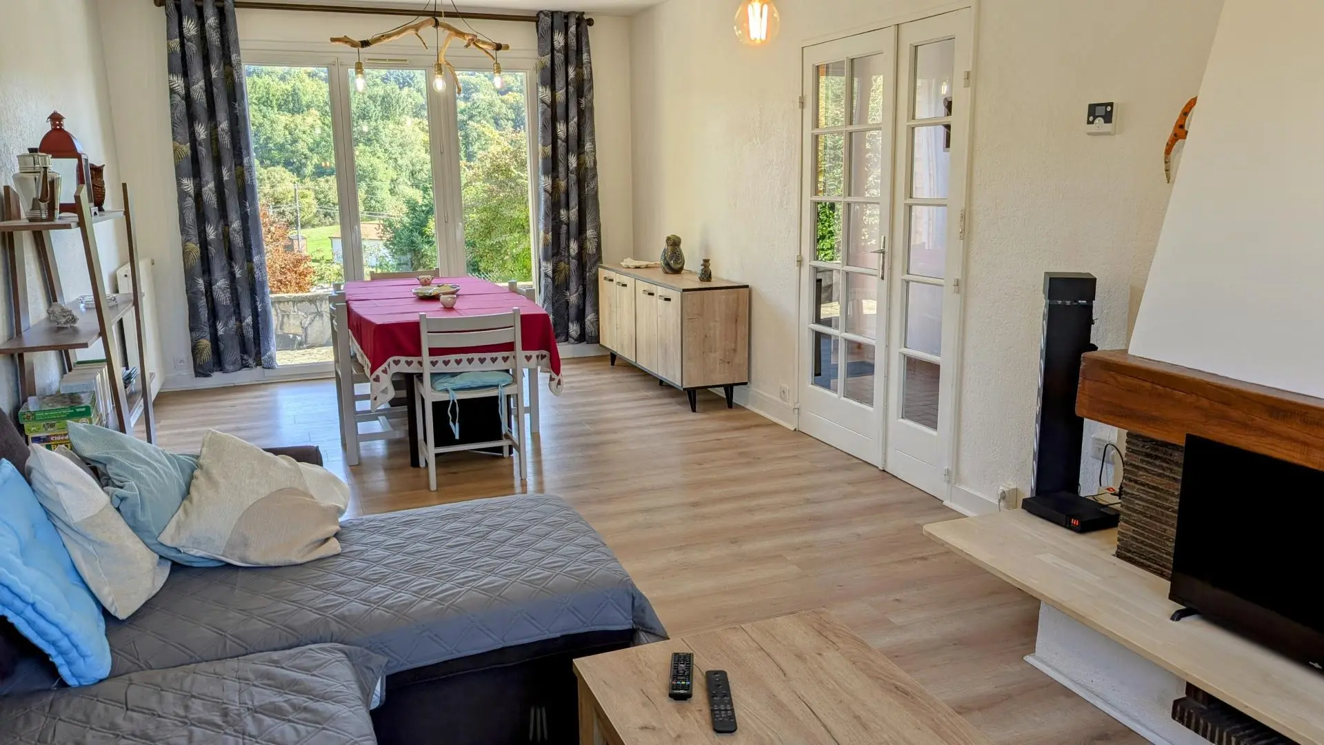 gite de la Maison du cèdre à Bonnac La Cote en Haute-Vienne_6