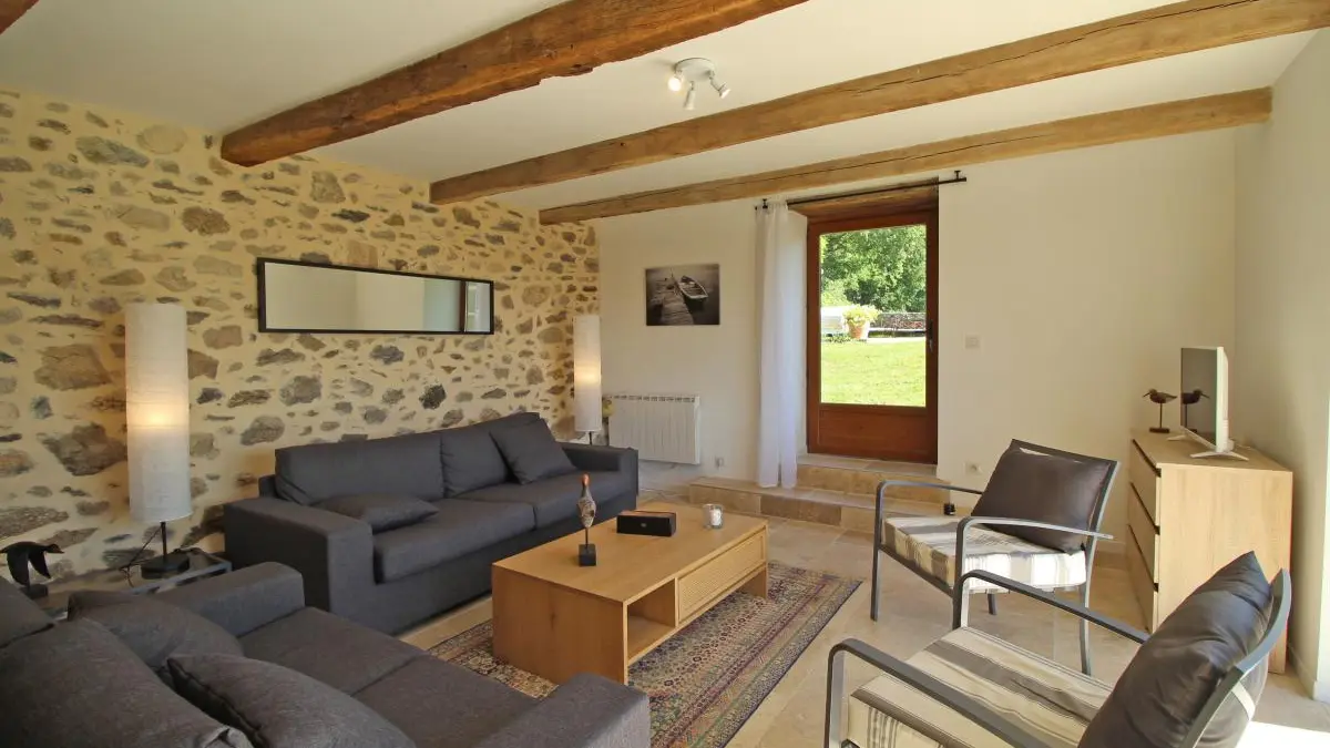 Le salon Gîte Chez le Bayle à Condat sur Vienne en Haute-Vienne (Limousin)_6