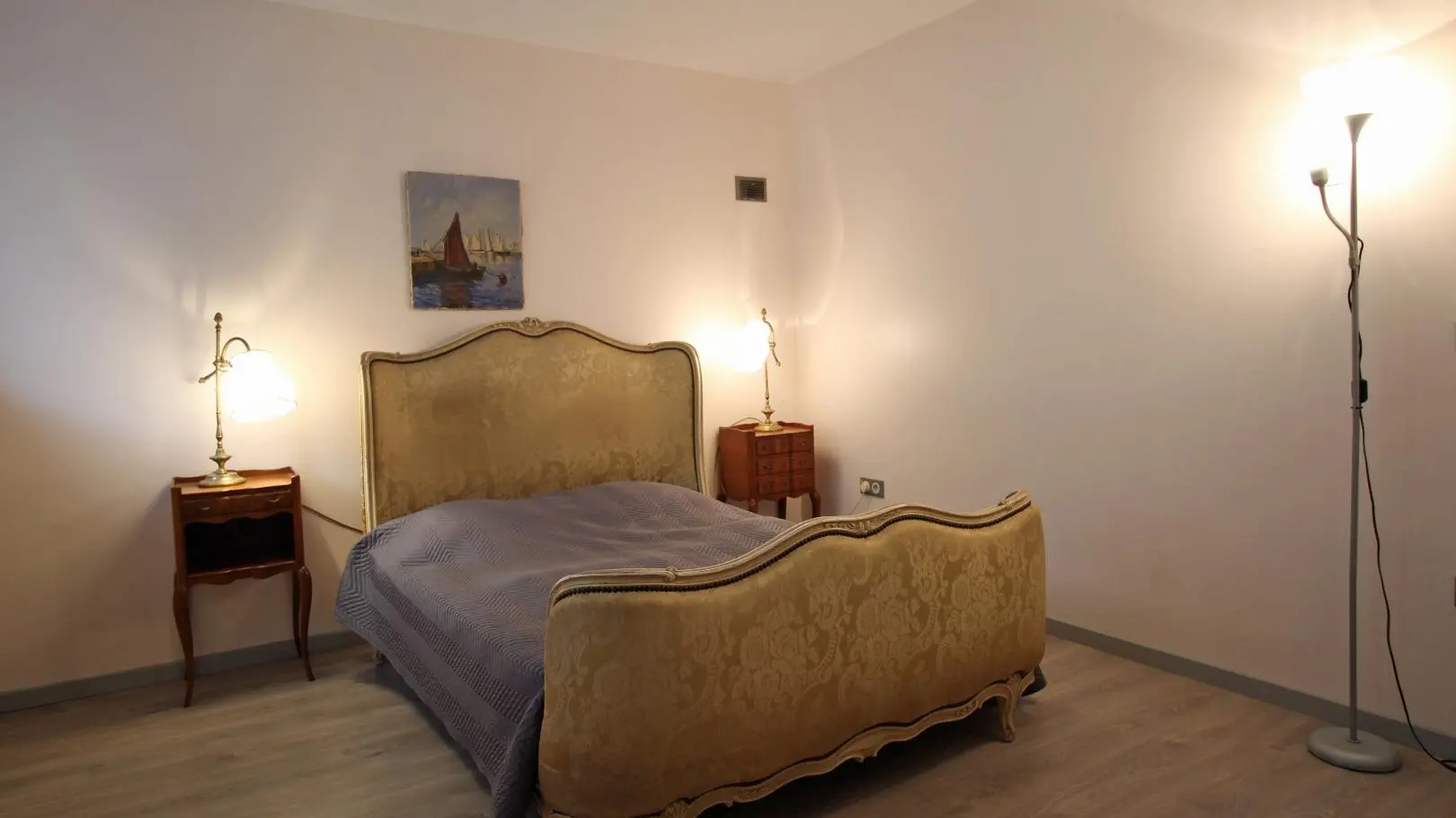 Gite Chabatz d'entrar à Pouleinat commune d'Eyjeaux en Haute-Vienne (Limousin en Nouvelle Aquitaine). Chambre rez-de-chaussée._12