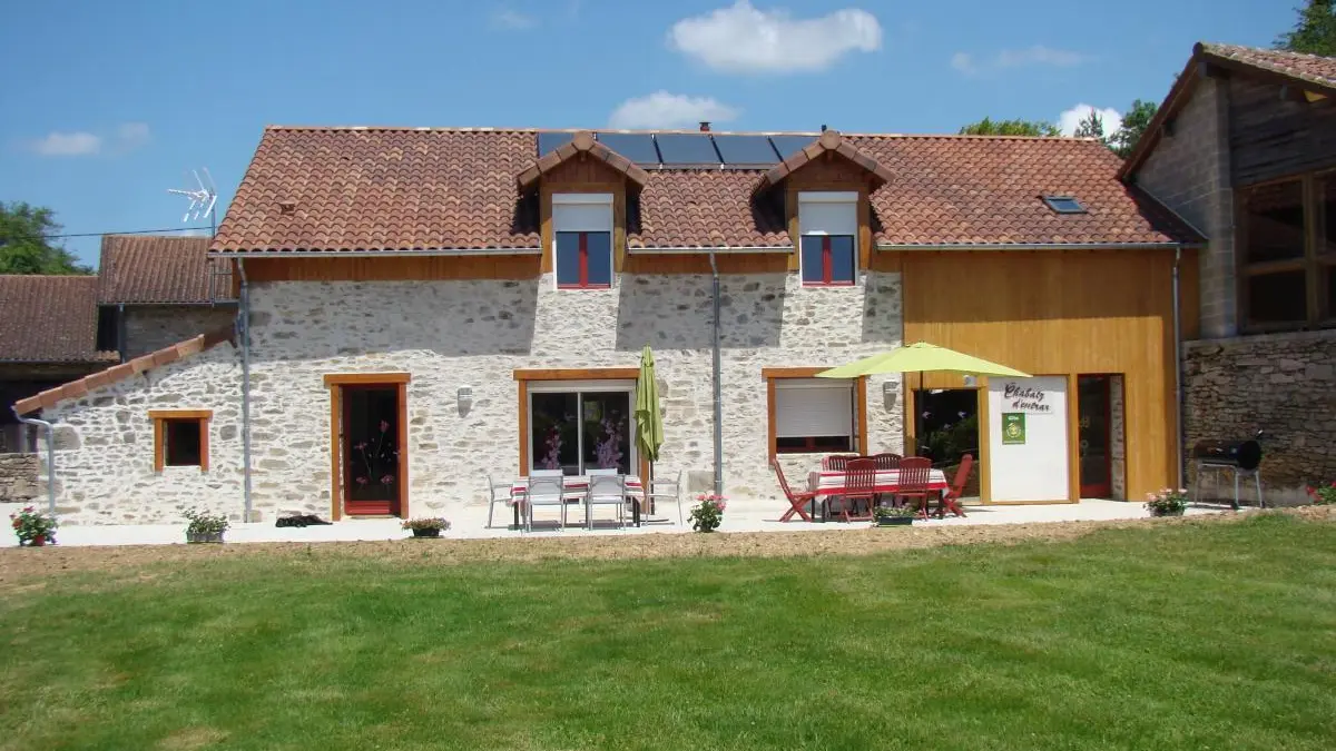 Gite Chabatz d'entrar à Pouleinat commune d'Eyjeaux en Haute-Vienne (Limousin)_1