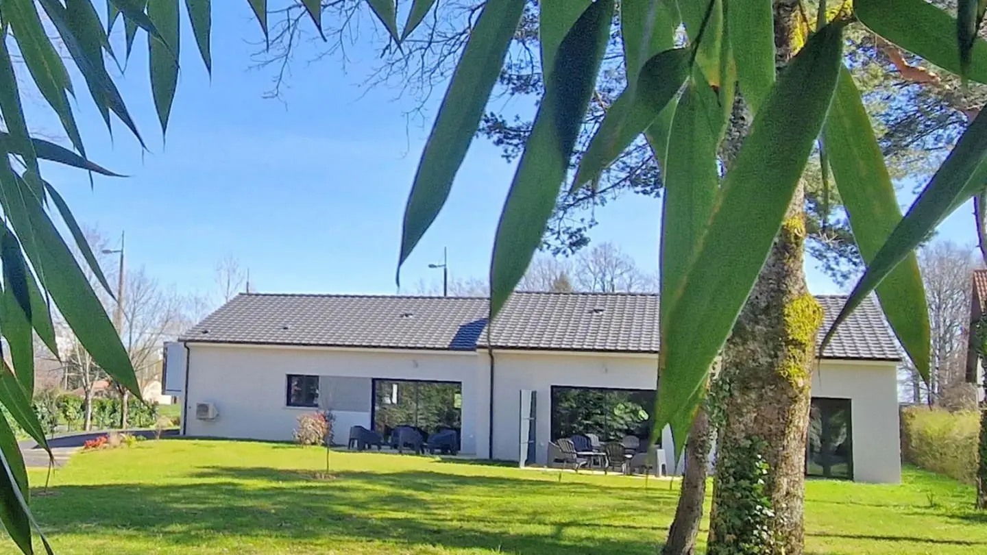 Citybreak 'Kaolin' à Isle en Haute-Vienne (Nouvelle Aquitaine)_1