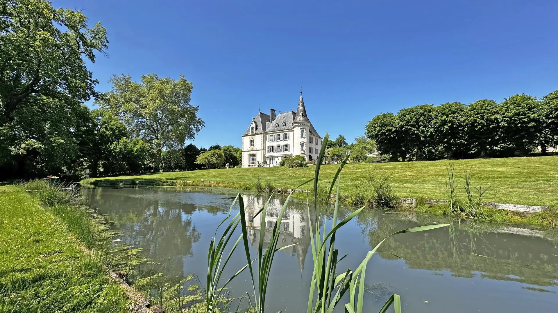 Château de la Chabroulie à Isle en Haute-Vienne (Nouvelle Aquitaine)_33