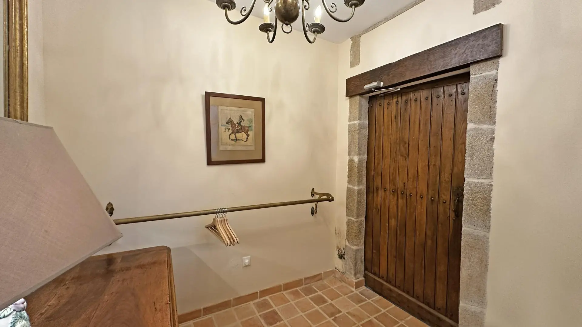 L'écurie du Château de la Chabroulie à Isle en Haute-Vienne (Nouvelle Aquitaine)_28