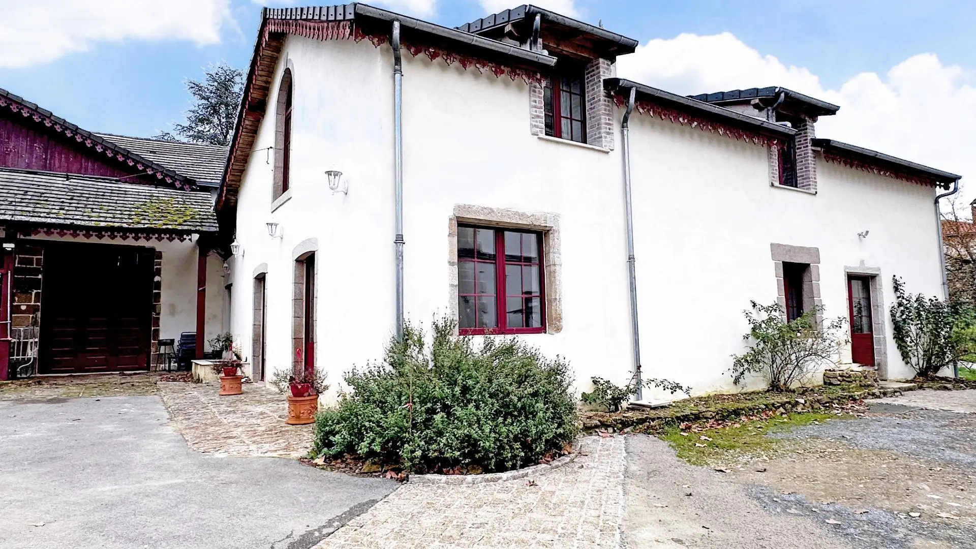 L'écurie du Château de la Chabroulie à Isle en Haute-Vienne (Nouvelle Aquitaine)_29