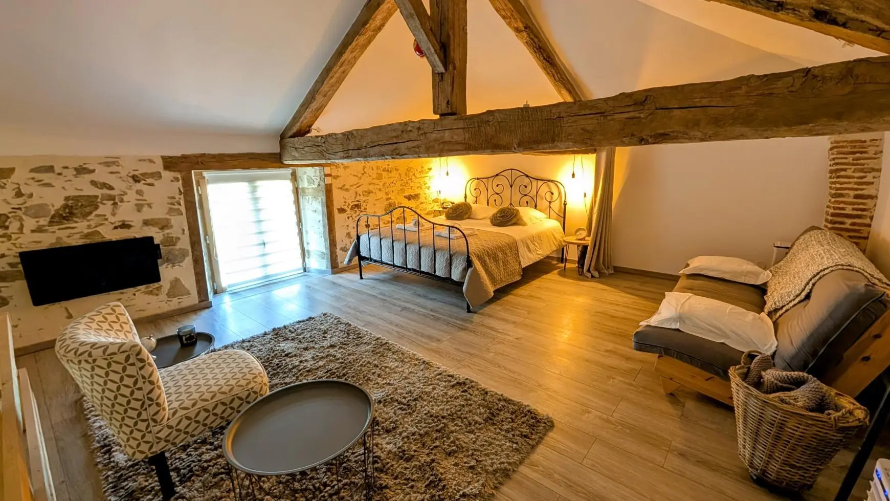 Gîte Les Eglantiers commune de Jourgnac en Haute-Vienne (Limousin) - chambre 1er petite maison_30