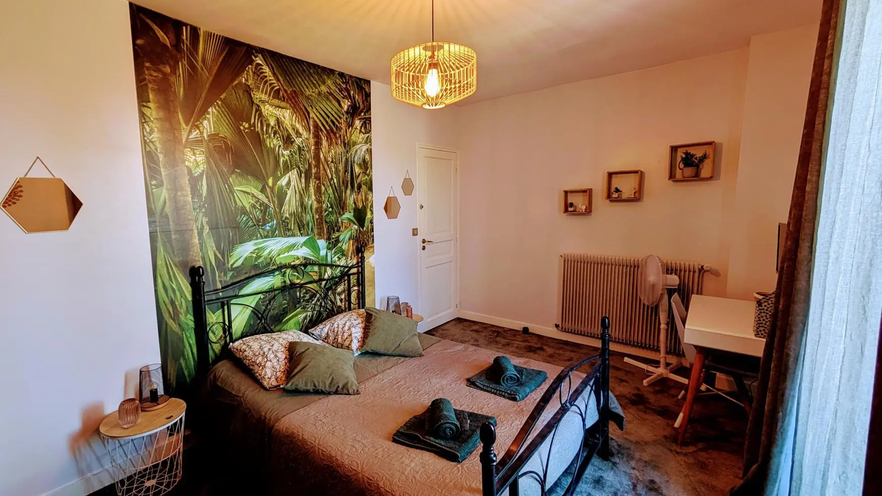Gîte Les Eglantiers commune de Jourgnac en Haute-Vienne (Limousin) - chambre 1er_16