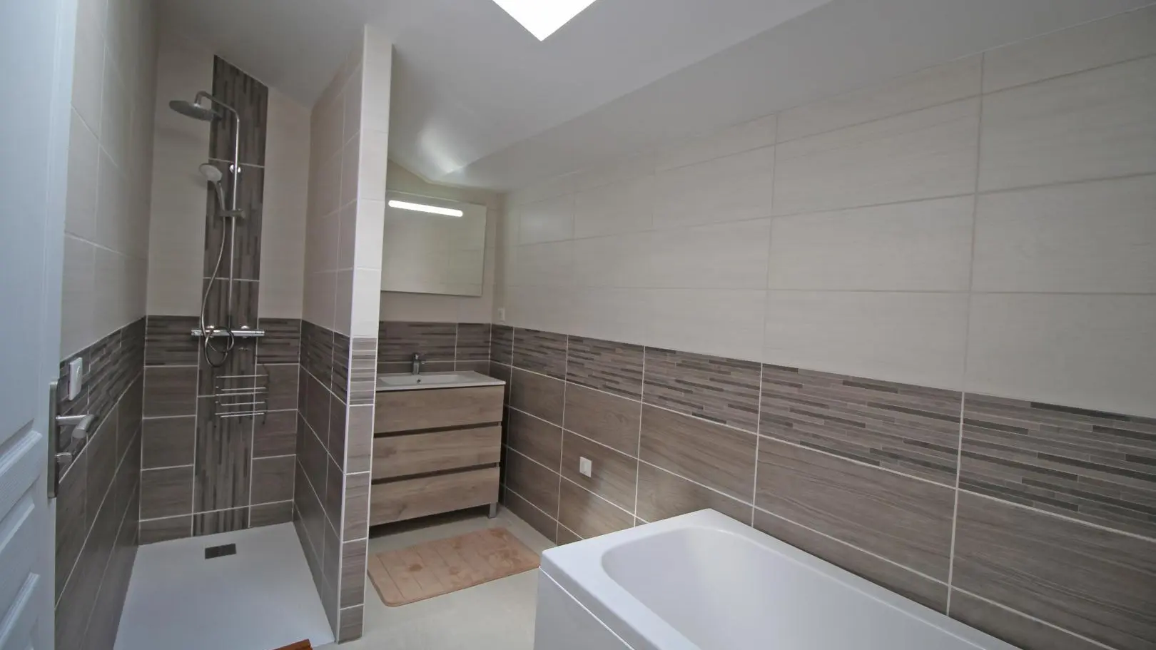 Le rucher de Saint Florent à Limoges en Haute-Vienne (Nouvelle Aquitaine)_32