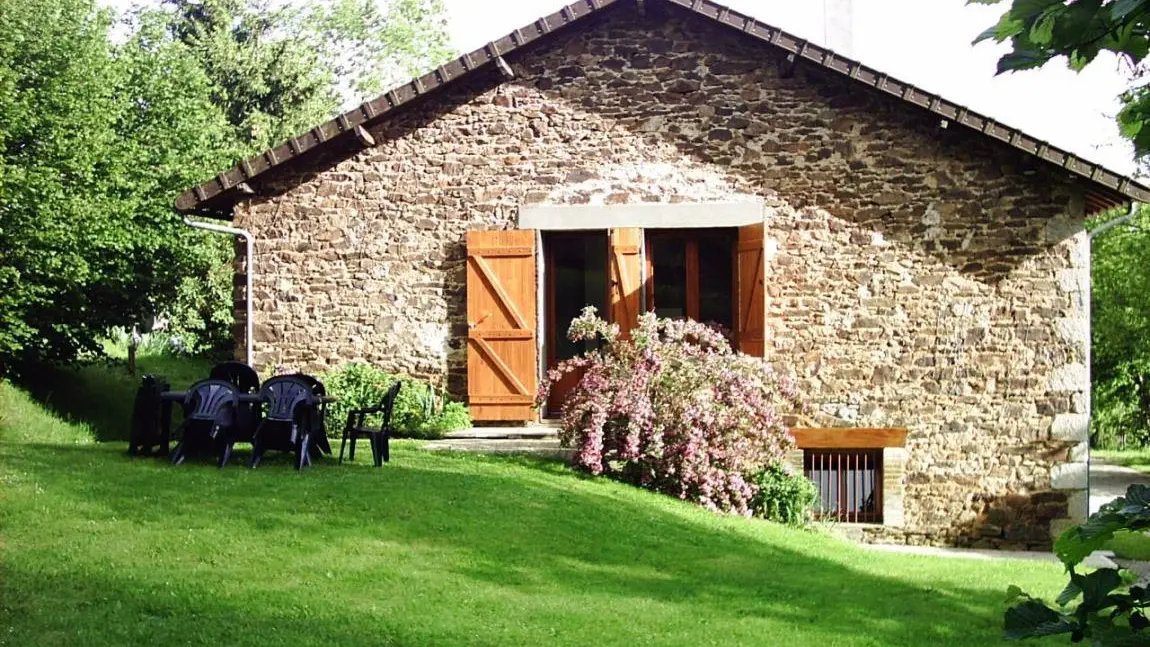 Gite Le Petit Colombier à Saint Just Le Martel  en Haute-Vienne (Limousin)_1
