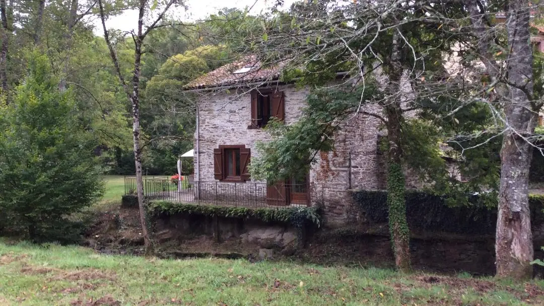Gite Le Moulin De Pont Pery à Saint Martin Le Vieux en Haute-Vienne (Nouvelle Aquitaine). Le gite_13