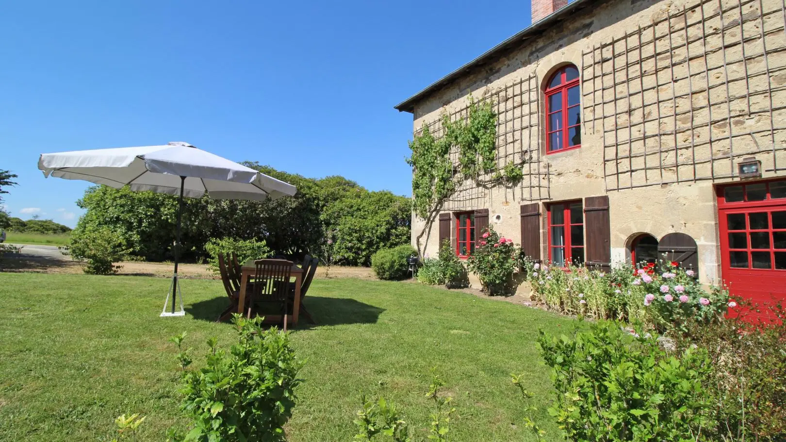 Gite L'Orangerie Domaine de Bort à Saint Priest Taurion en Haute-Vienne (Limousin en Nouvelle Aquitaine)_24