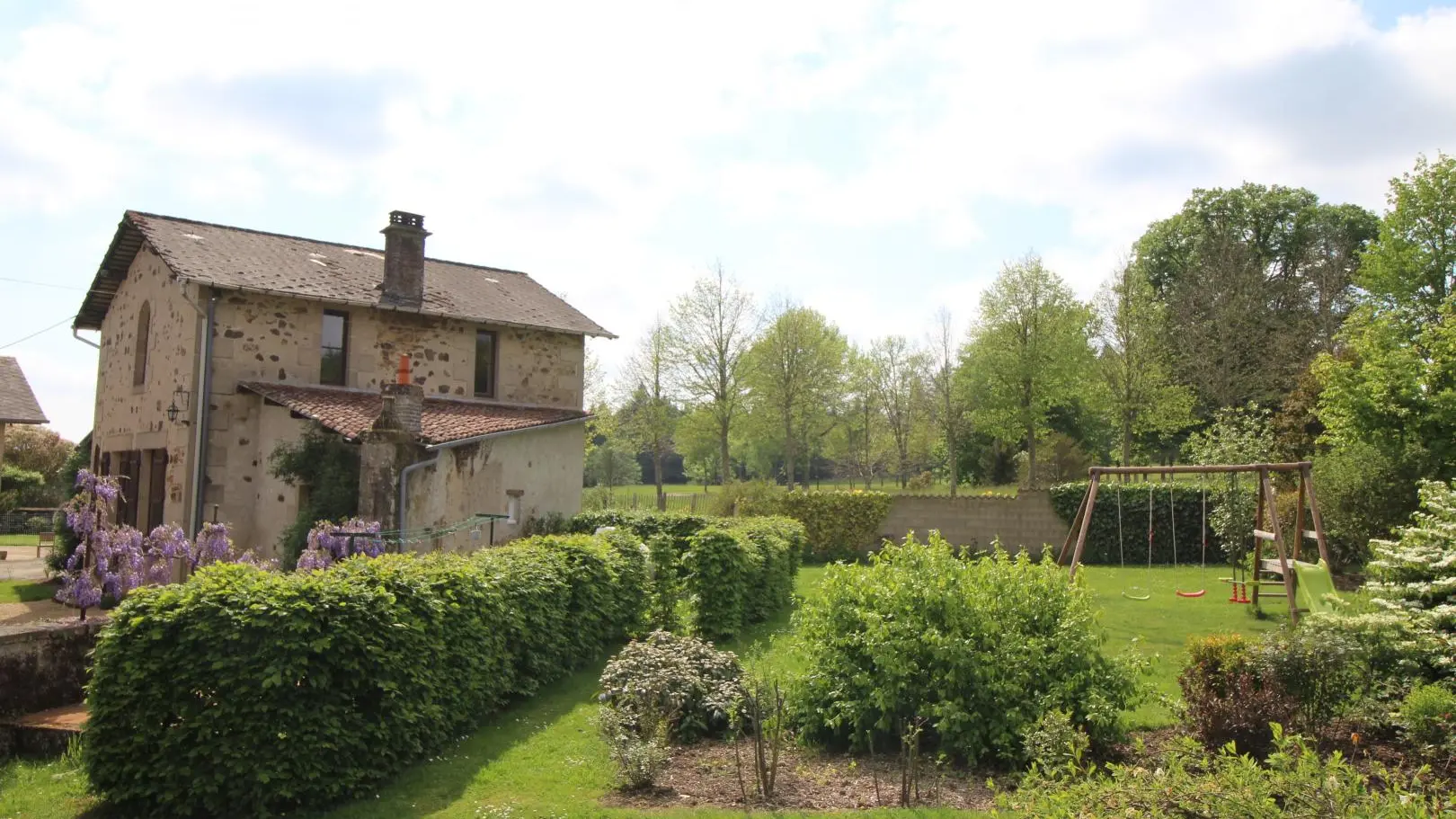 Gite Le jardin à Saint Priest Taurion en Haute-Vienne (Nouvelle Aquitaine)_39