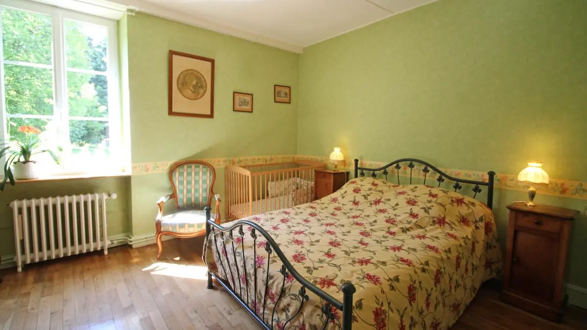 Chambre d'hôtes de la Ferme de la Roche à Bonnac la Côte en Haute-Vienne (Limousin)- Suite familiale Vert Limousin_13