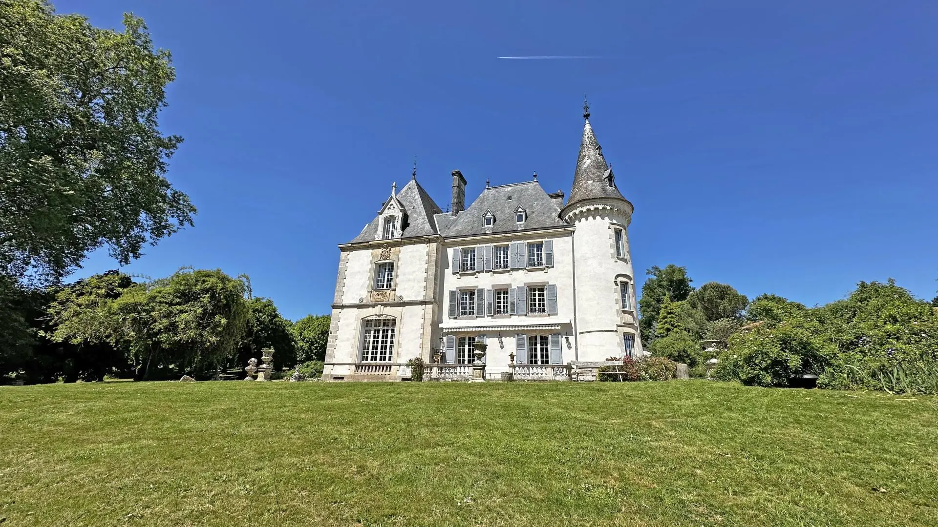 Chambre d'hôtes Le Chateau De La Chabroulie à Isle en Haute-Vienne (Nouvelle Aquitaine)_87