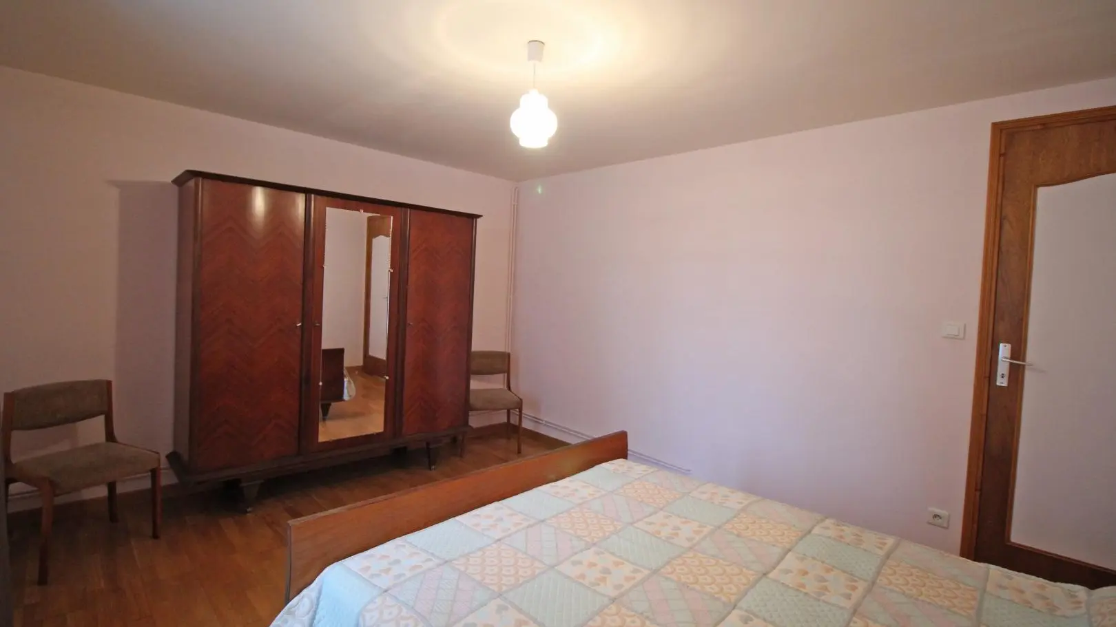 Le gîte de Champblanc à Arnac la Poste en Haute-Vienne (Limousin)- chambre 2_15