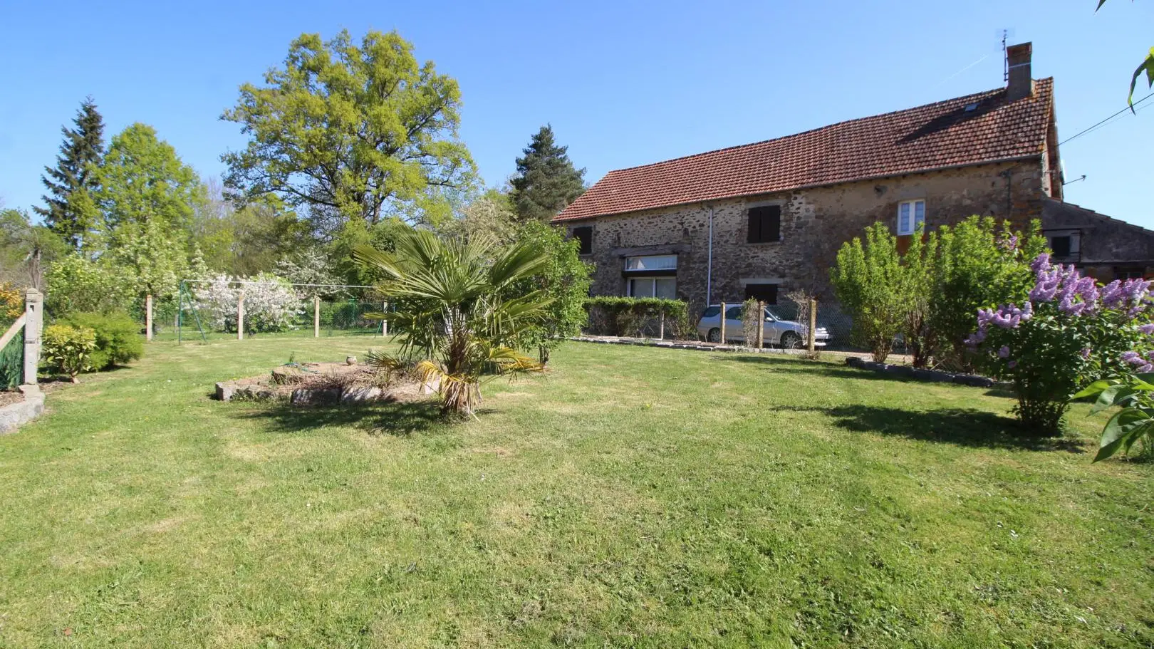 Le gîte de Champblanc à Arnac la Poste en Haute-Vienne (Limousin)- jardin_19