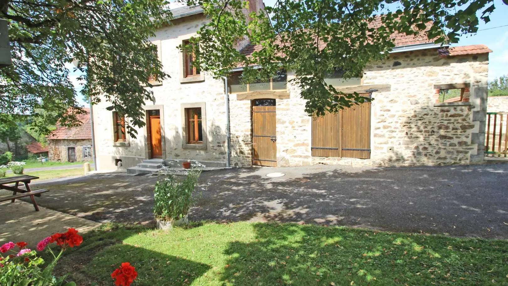 Gite du Monteil à Arnac la Poste en Haute-Vienne (Nouvelle Aquitaine)_32