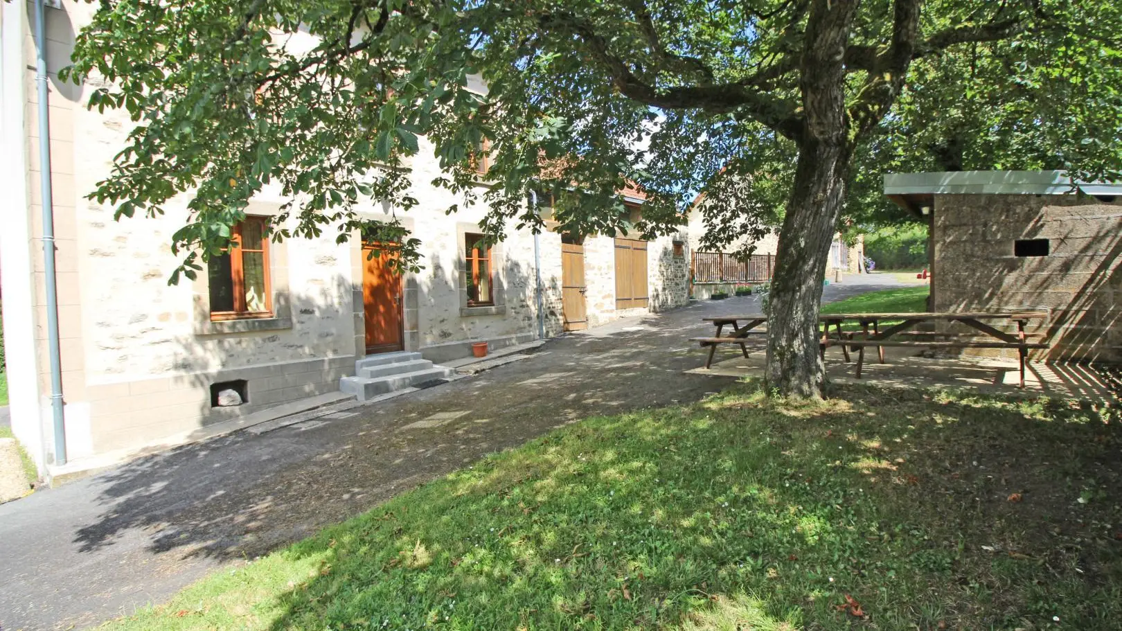 Gite du Monteil à Arnac la Poste en Haute-Vienne (Nouvelle Aquitaine)_33