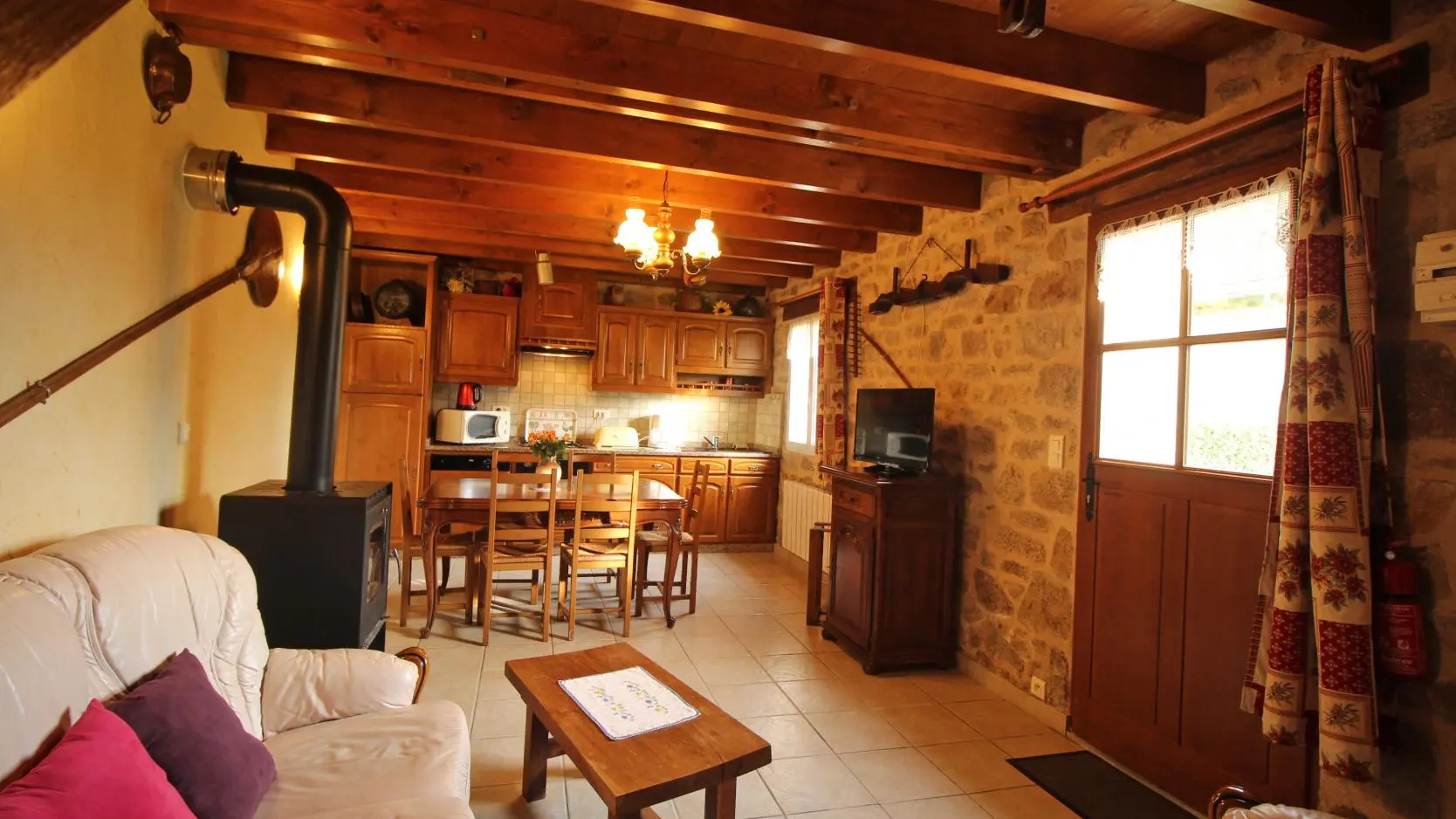 Gite de La Rivaille  à Lussac-les-églises en Haute-Vienne (Limousin)_8