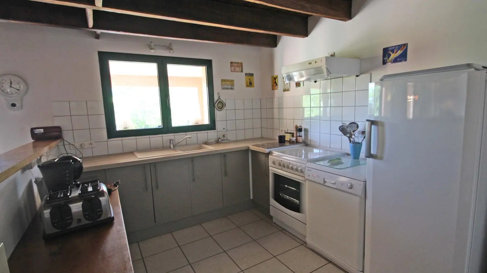 Gite de Montbrugnaud  à Mailhac sur Benaize en Haute-Vienne - la cuisine _11