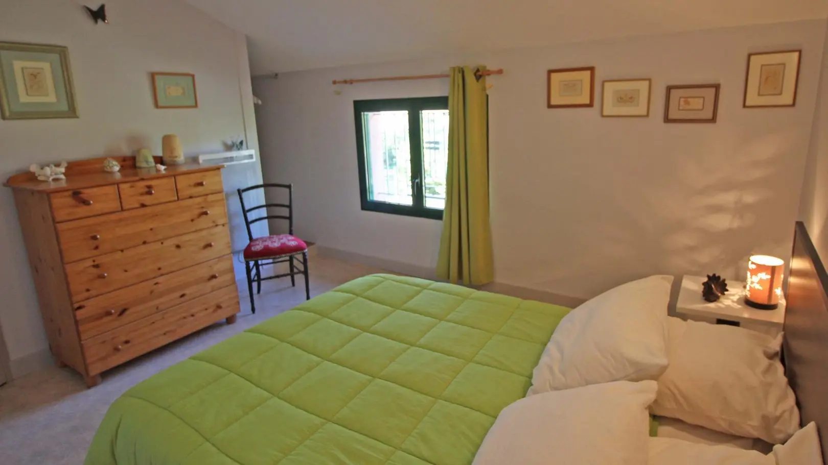 Gite de Montbrugnaud  à Mailhac sur Benaize en Haute-Vienne - chambre 3 étage_25