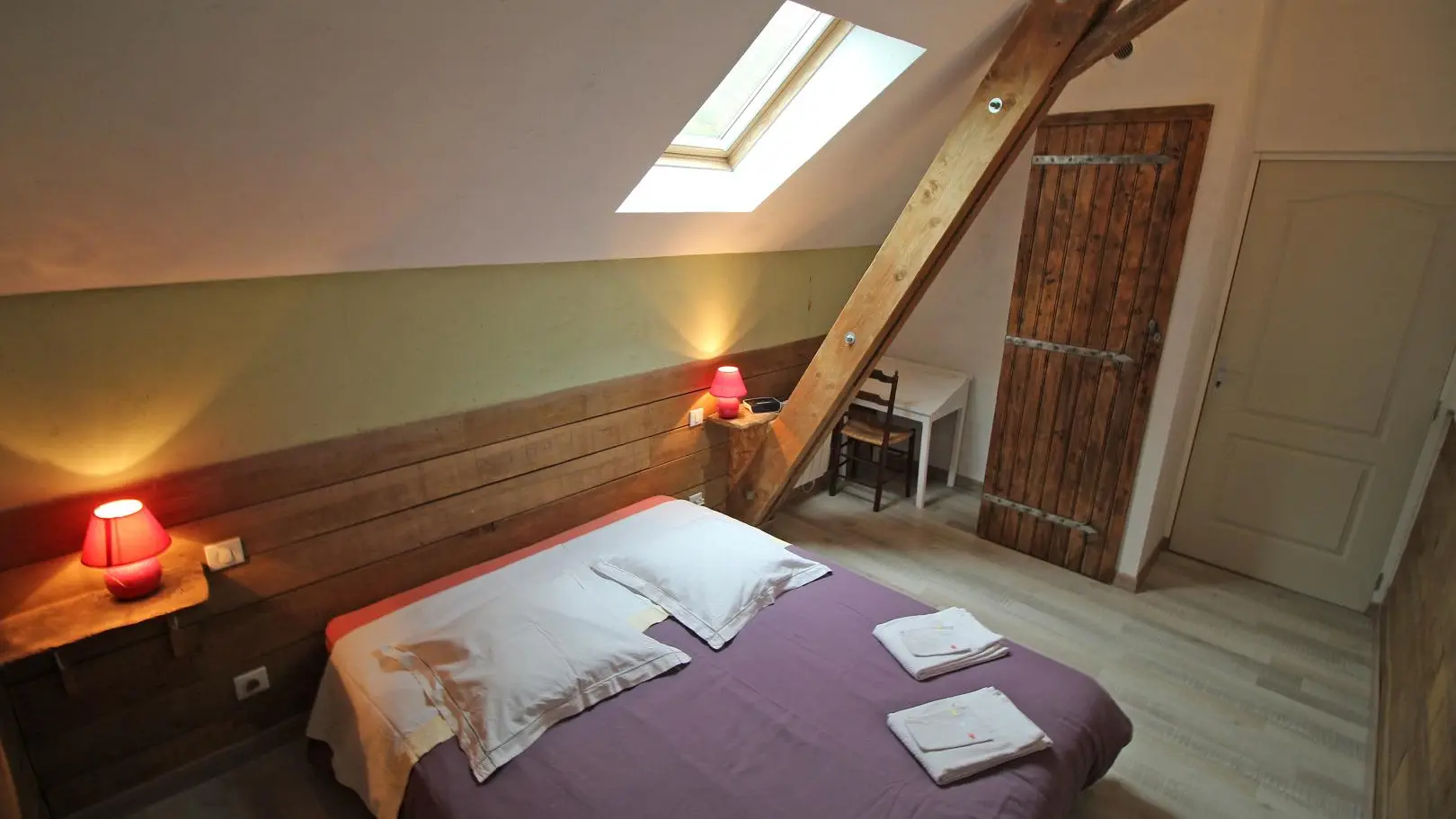 Gîte les cheyroux à St Léger-Magnazeix en Haute-Vienne (Limousin en Nouvelle Aquitaine)- chambre 2_23