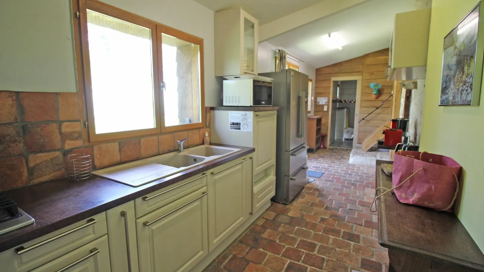 Gîte les cheyroux à St Léger-Magnazeix en Haute-Vienne (Limousin en Nouvelle Aquitaine)- cuisine_6