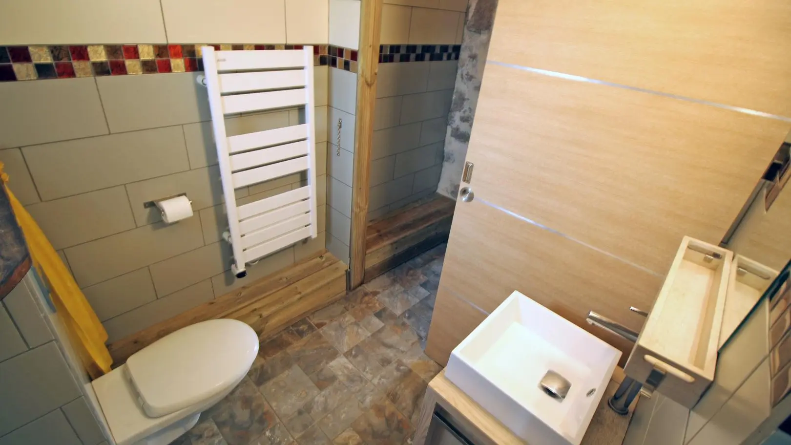 Gîte les cheyroux à St Léger-Magnazeix en Haute-Vienne (Limousin en Nouvelle Aquitaine)- salle d'eau_20