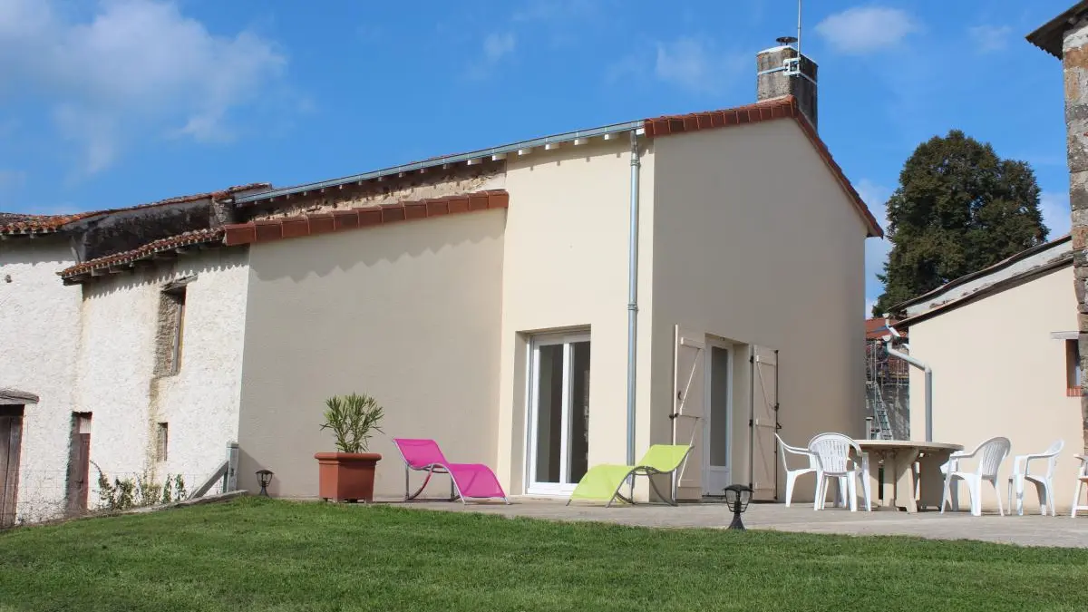 Gite le Haut Tour à Saint Sornin La Marche en Haute-Vienne (Limousin en Nouvelle Aquitaine)_5