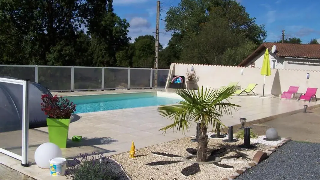 Gite le Haut Tour à Saint Sornin La Marche en Haute-Vienne (Limousin en Nouvelle Aquitaine)_3