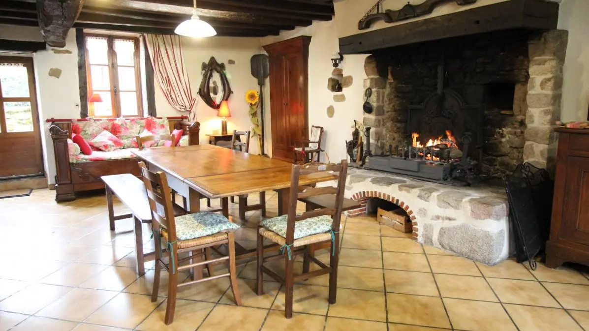 Gite Les Rebras à Saint Sulpice Les Feuilles en Haute-Vienne (Limousin en Nouvelle Aquitaine)_6