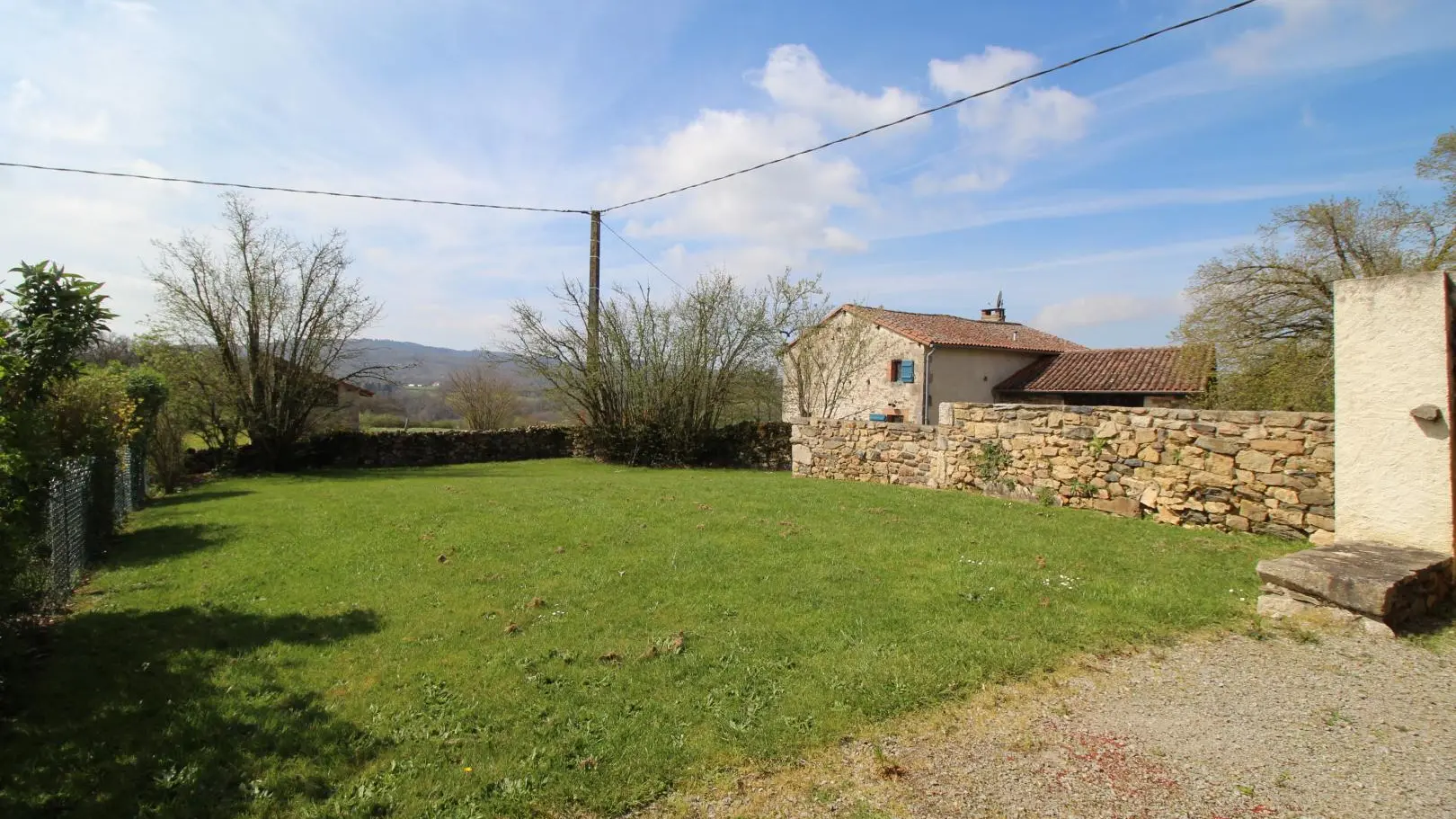 Gite La Bergerieà Berneuil en Haute-Vienne(Limousin) - jardin_22