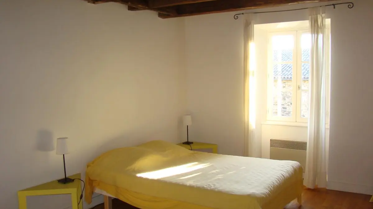 Gite La Maison De Clémence à Berneuil  en Haute-Vienne (Limousin) - chambre 1_18