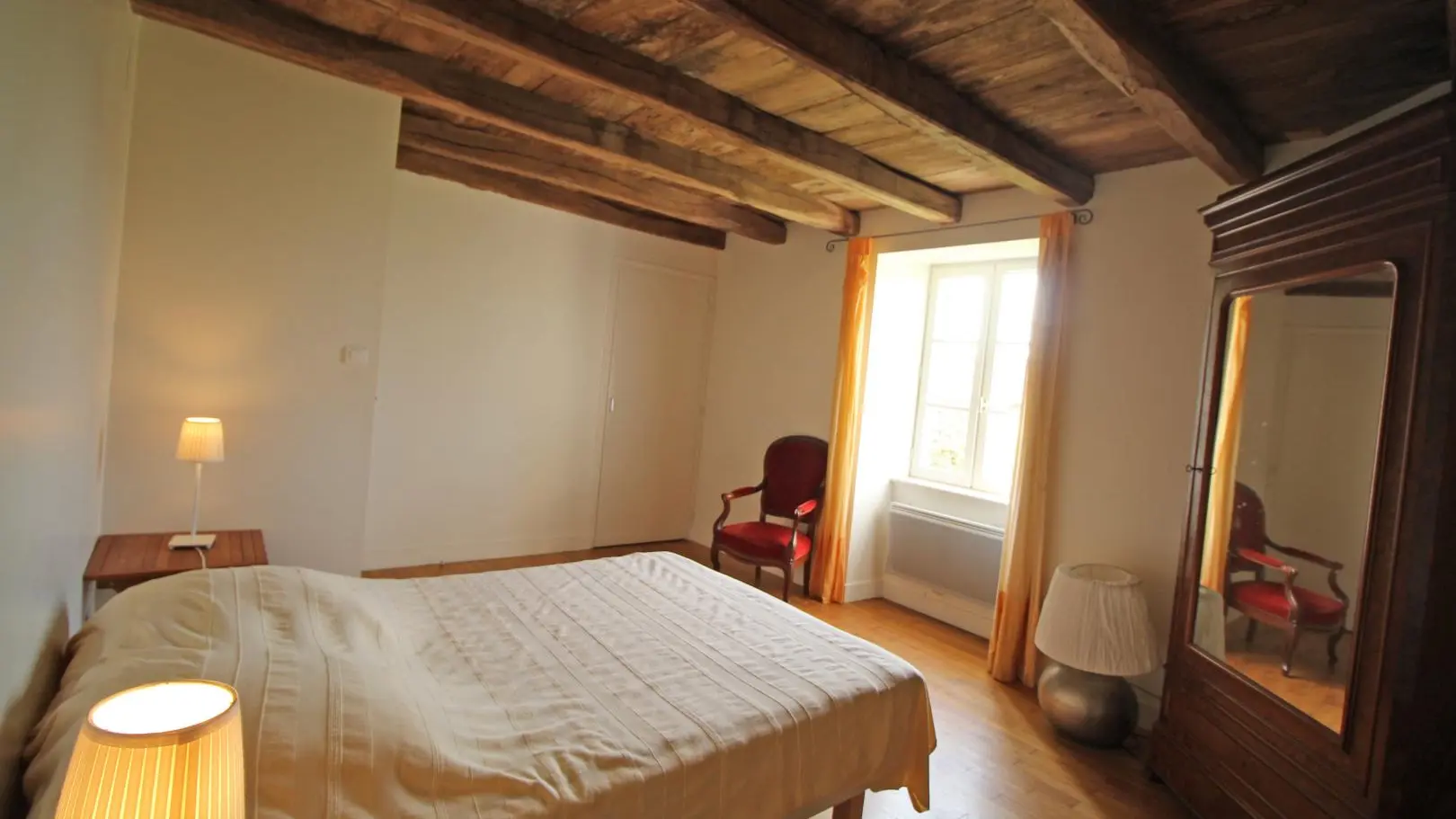Gite La Maison De Clémence à Berneuil  en Haute-Vienne (Limousin) - chambre 3_26