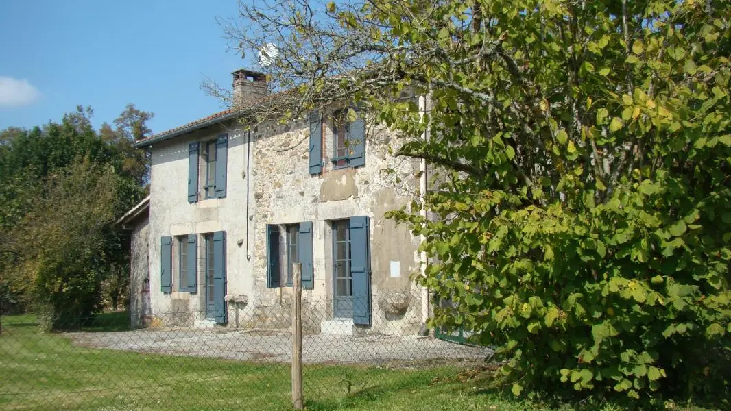 Gite La Maison Du Vinaigrier à Berneuil  en Haute-Vienne (Limousin)_19