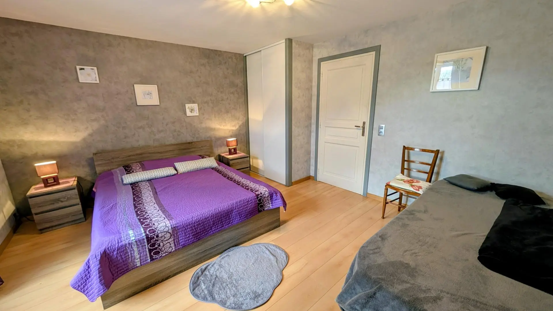 Gîte chez Mamie Couture à Val d'Issoire en Haute-Vienne - chambre du rez de chaussée_8