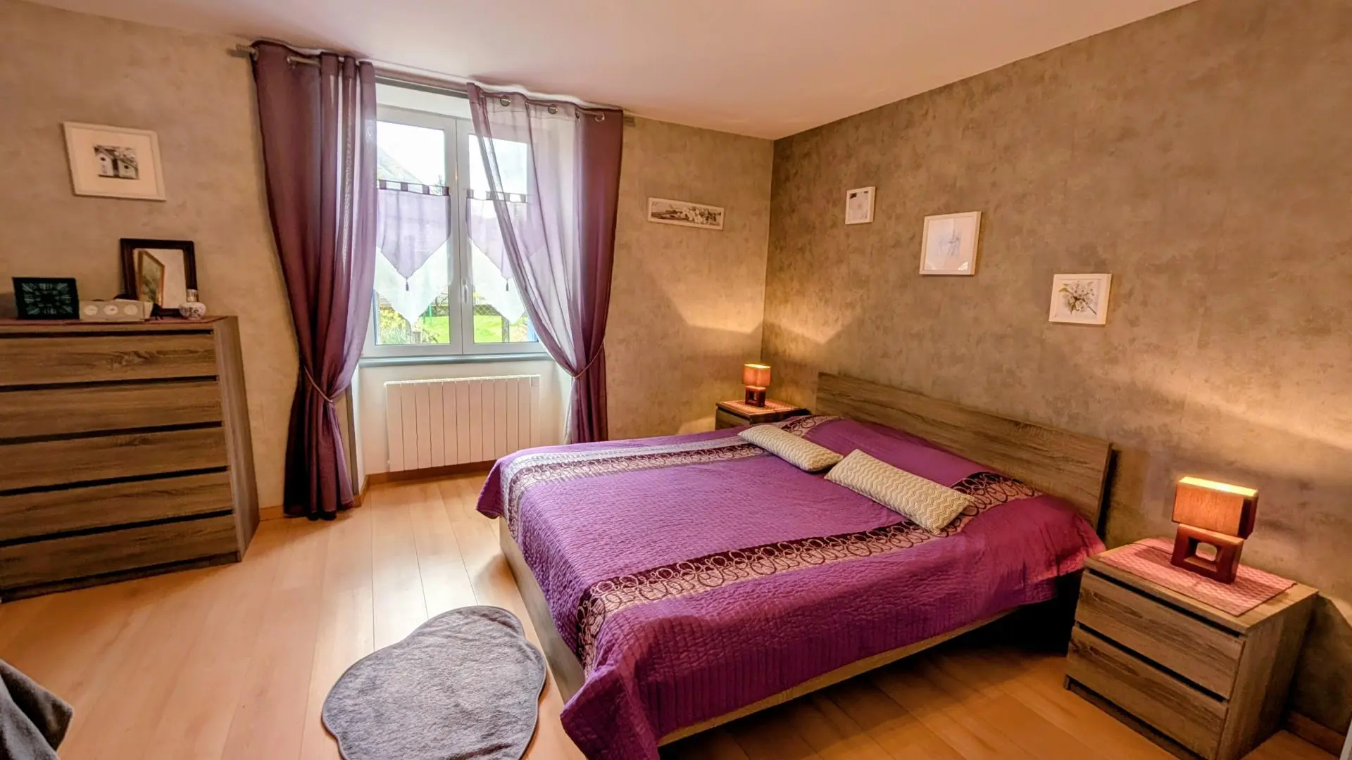 Gîte chez Mamie Couture à Val d'Issoire en Haute-Vienne - chambre du rez de chaussée_9