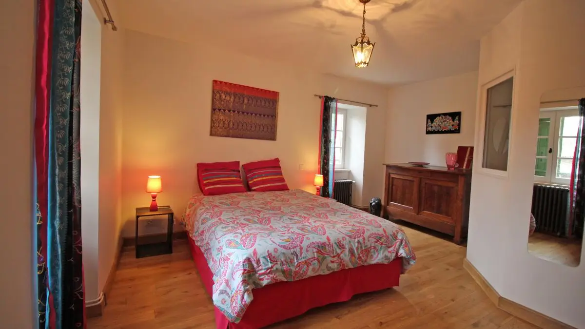 Gite Le Génie de la Forêt à Compreignac en Haute-Vienne (Limousin)- chambre 4_18