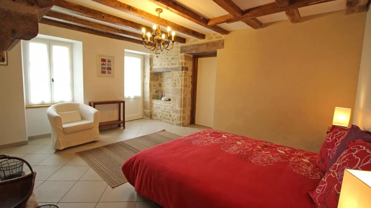 Gite Le Génie de la Forêt à Compreignac en Haute-Vienne (Limousin)- chambre 1_23