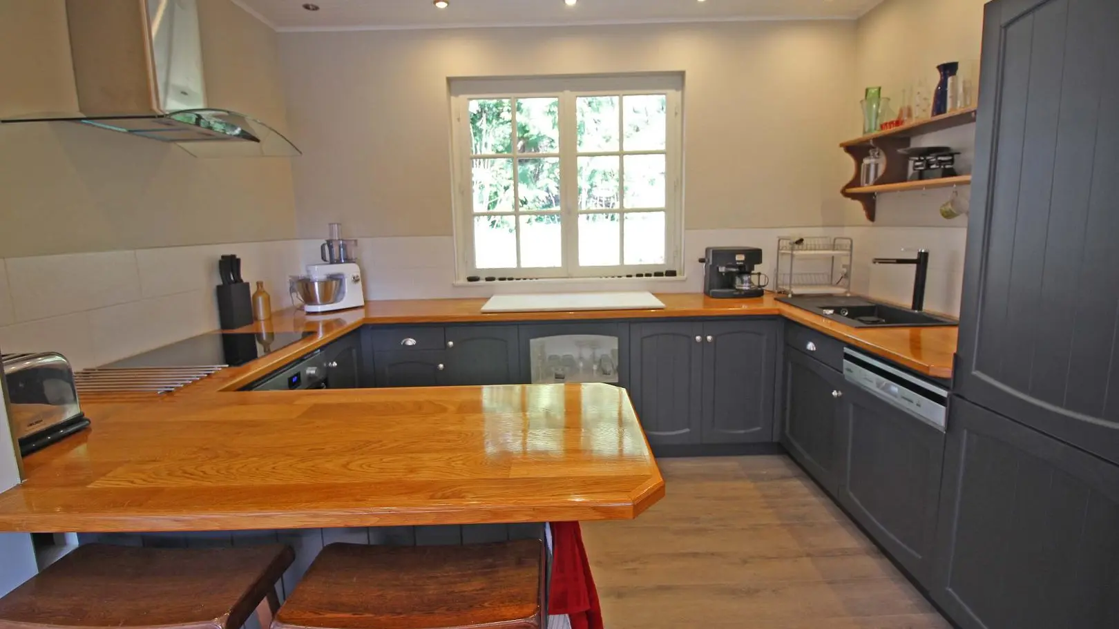 Gite Le Clos des Chênes à La Combe sur la commune de Thouron en Haute-Vienne (Nouvelle-Aquitaine) - cuisine_7