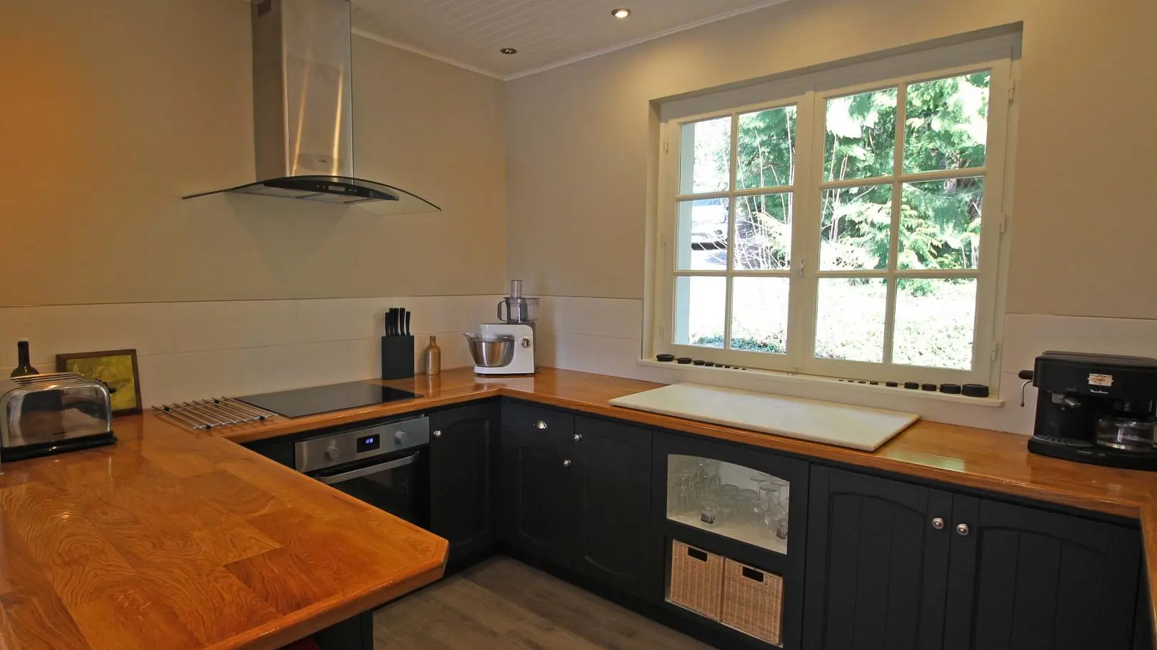 Gite Le Clos des Chênes à La Combe sur la commune de Thouron en Haute-Vienne (Nouvelle-Aquitaine) - cuisine_6