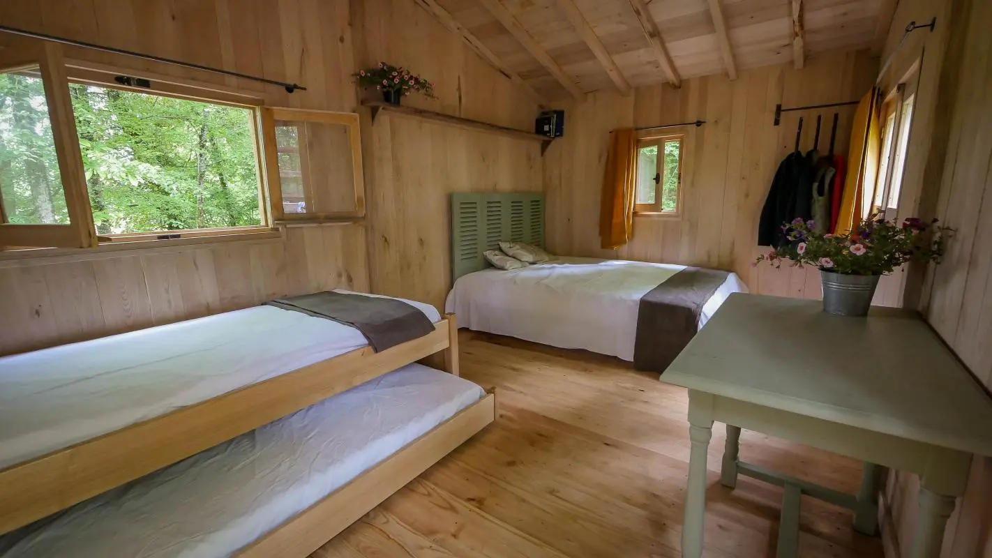 Cabane La Grande Forêt à Saint Jouvent en Haute-Vienne (Limousin en Nouvelle Aquitaine)_32