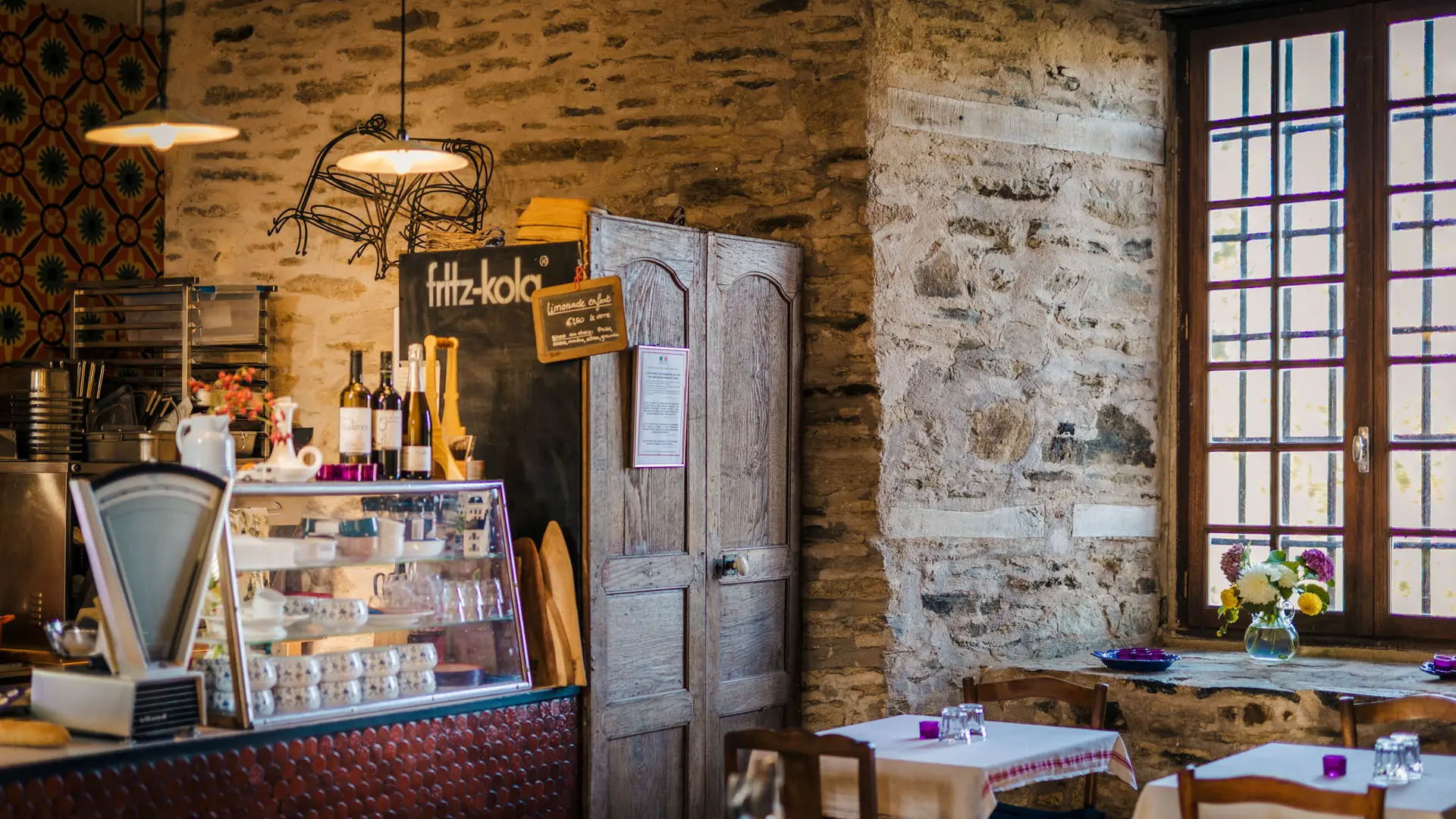 Suzette, cantine locale