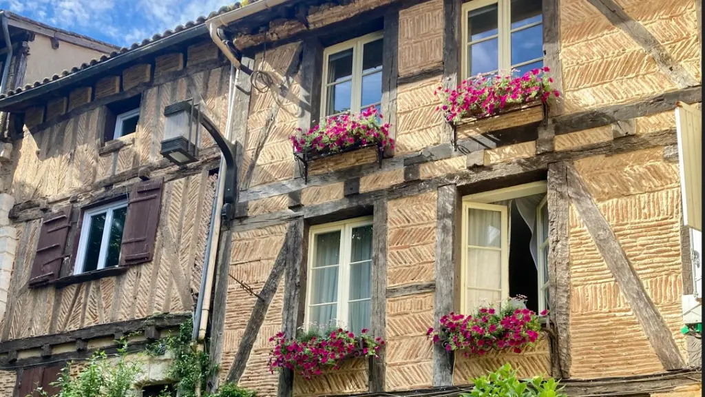 Les balades de Camille - visite guidée - coeur historique Bergerac - Périgord