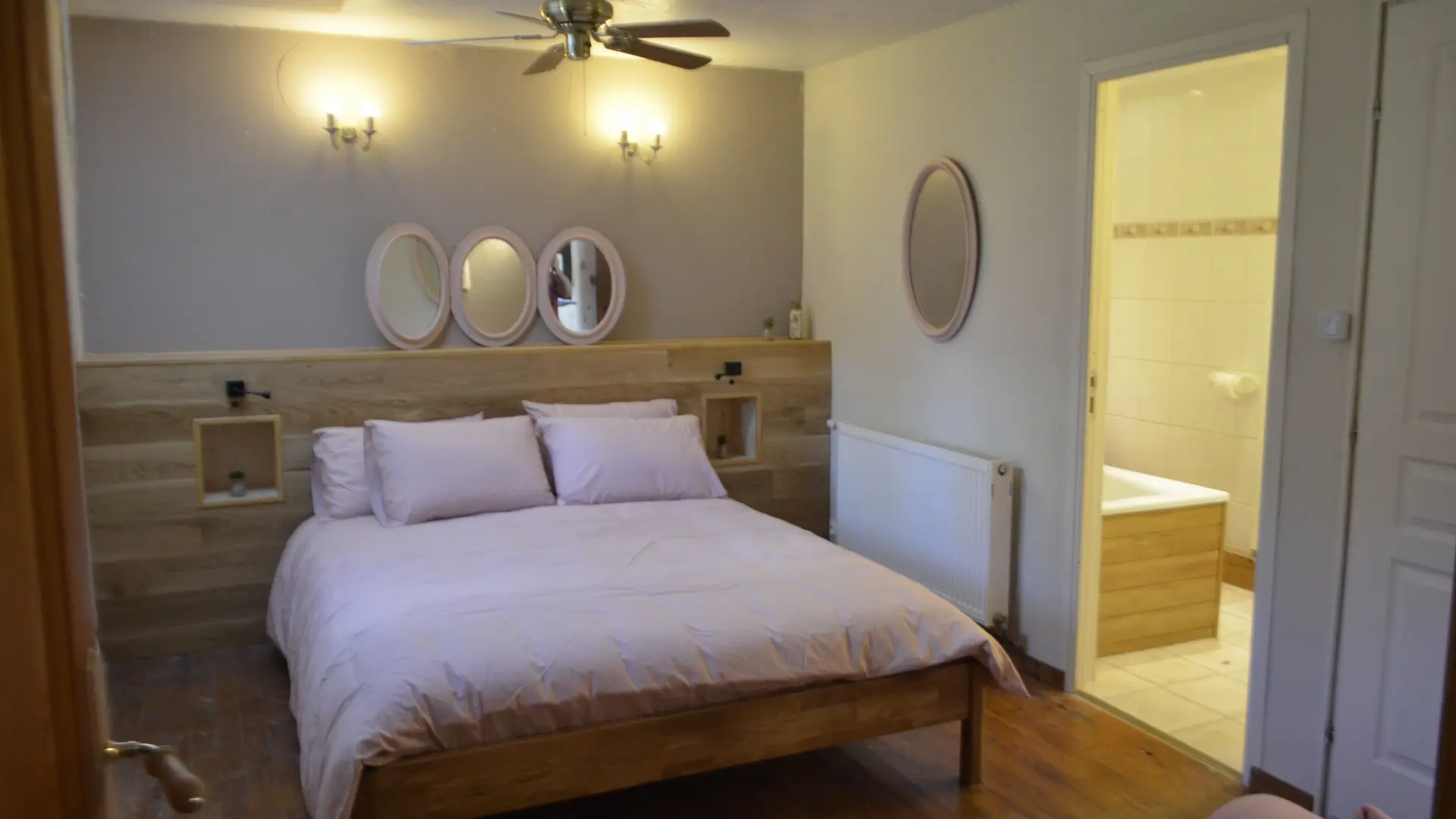 La Grande Chambre et sa Salle de Bain