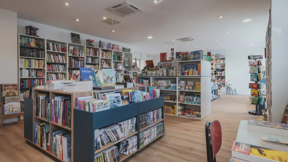 ©Librairie L'Ecureuil Bleu