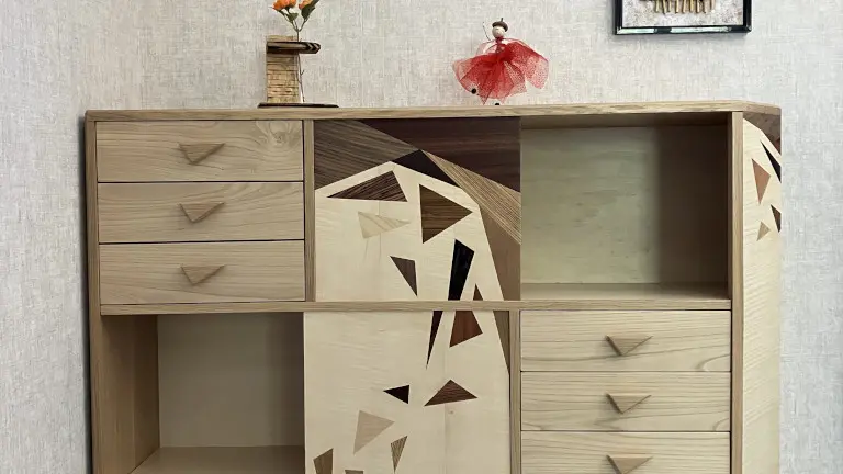 Meuble de rangement avec marqueterie - Songes d'ébène