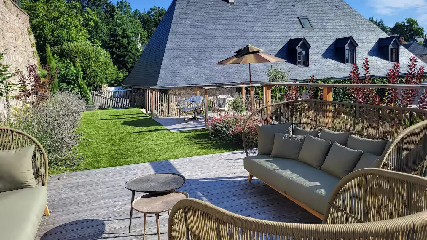 0ad609a4-19d6-4c12-a433-02e8c6038e1f