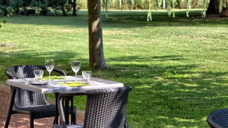 Restaurant - Les platanes - Etauliers - 800x600