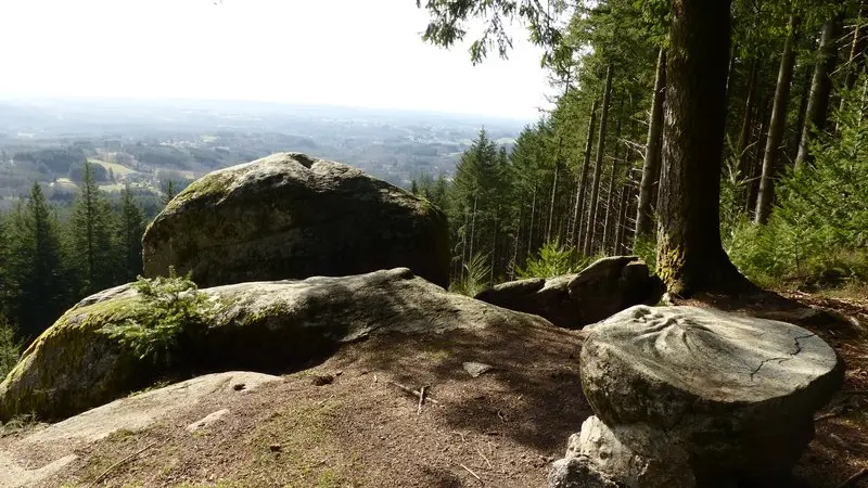 1-panorama-puy-de-la-tourte-ccvem.JPG.800x800_q85_watermark-d41d8cd98f00b204e9800998ecf8427e
