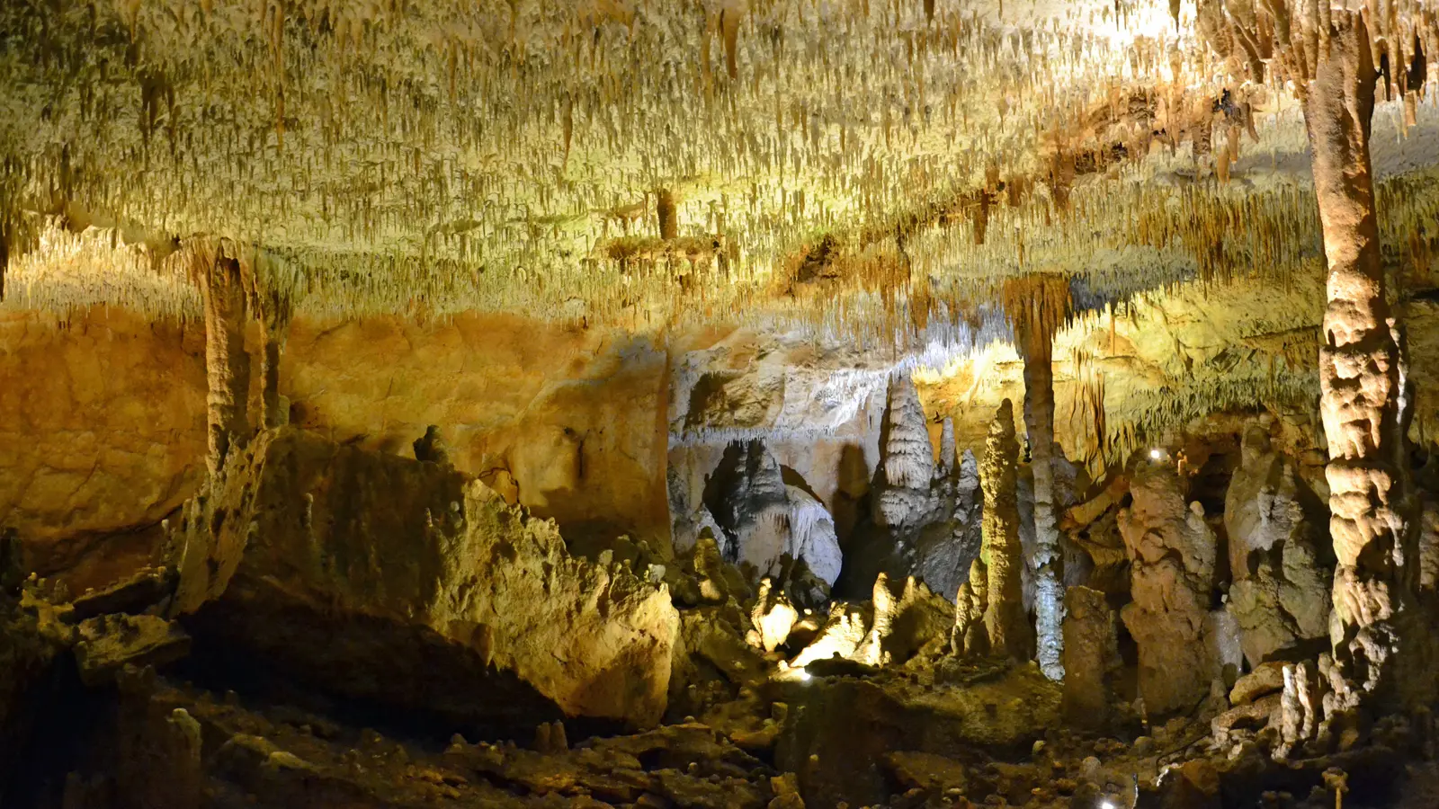 Gouffre de la Fage_1